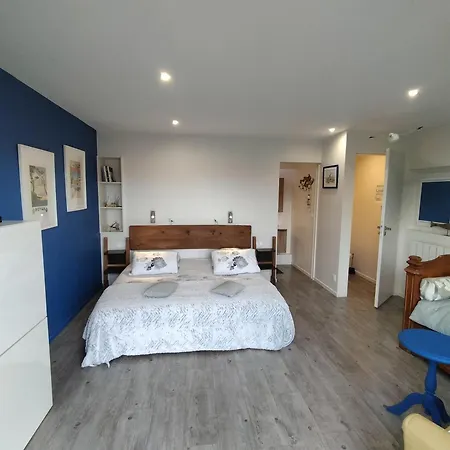 Bord De ,proche Royan